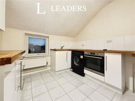 2 bedroom flat to rent - Photo 5