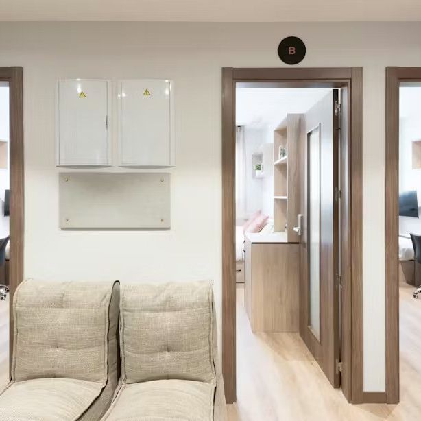 Ramón Carande, Sevilla, Andalusia 41013 - Photo 1