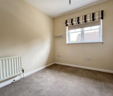 3 bedroom semi-detached house to rent - Photo 4