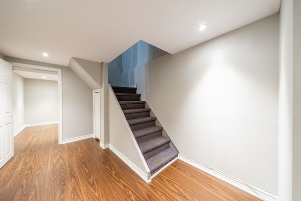 For Lease - 913 Carnaby Crescent, Oshawa, Ontario - Photo 1