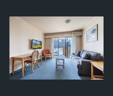 11/9 Bayliss Street, Toowong, Qld 4066 - Photo 2