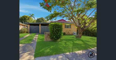 LARGE BLOCK PERFECT FOR THE FAMILY - Photo 3