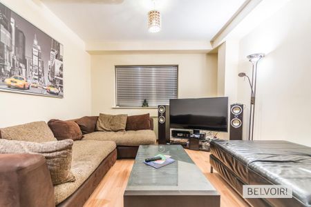 2 bedroom flat to rent - Photo 3