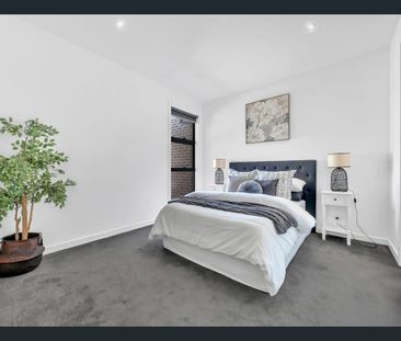 Spacious 4-Bedroom Family Home with Modern Features - Photo 4