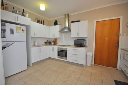 11 Moyes Street, Port Augusta - Photo 5