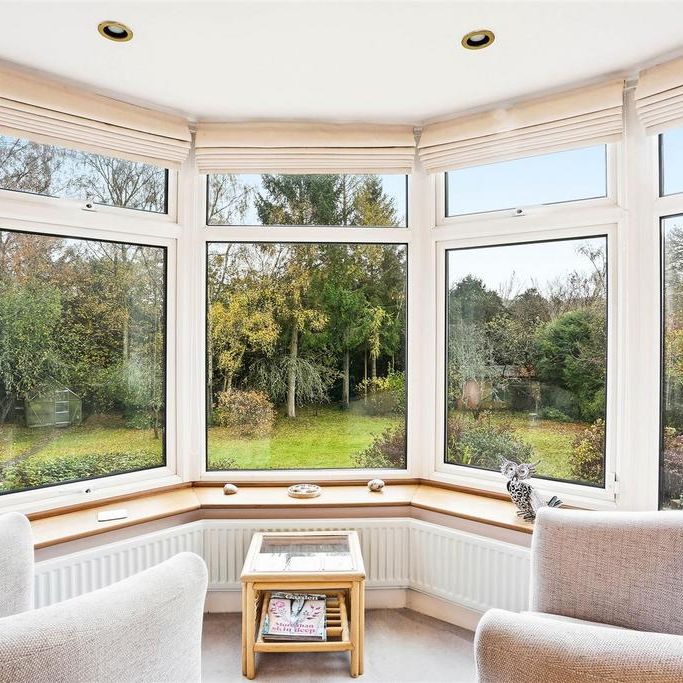 6 bedroom detached house to rent - Photo 1