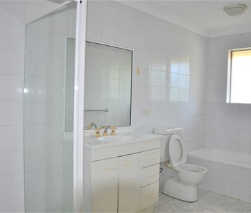 Spacious Townhouse Walk to Epping Station - Photo 5