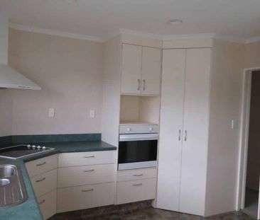 A super townhouse in a central location - Photo 3