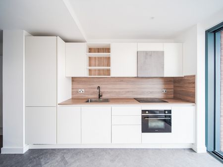 Skyline Apartments, London, E3 - Photo 5