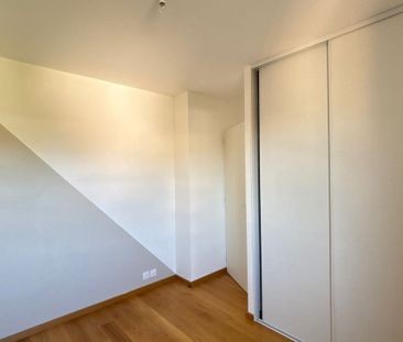 Location Appartement 4 pièces 77m² - Photo 3