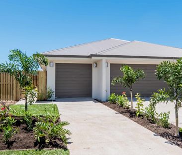 MODERN LIVING IN THE HEART OF SMITHFIELD VILLAGE! - Photo 6
