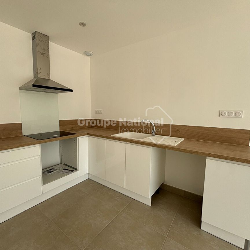 Location maison 72.89 m², Maillane 13910 Bouches-du-Rhône - Photo 1