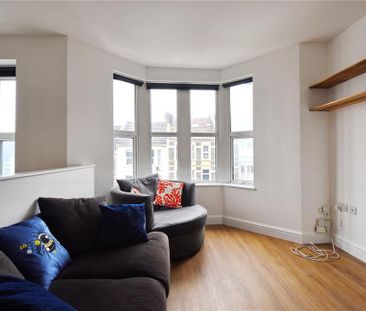 3 bedroom apartment to rent - Photo 2