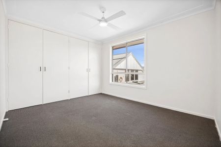 52 Griffin Road, North Curl Curl. - Photo 4