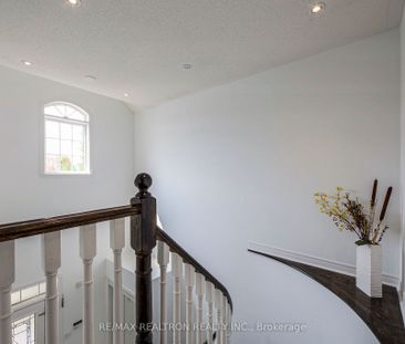For Lease - 269 Treasure Road Unit# Upper, Vaughan, Ontario - Photo 4