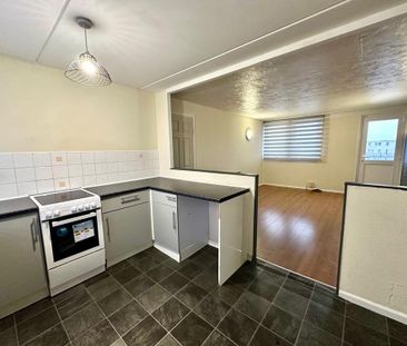 2 bedroom maisonette to rent - Photo 5