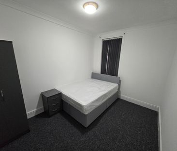 Room in a Shared House, Gillott Road, B16 - Photo 6