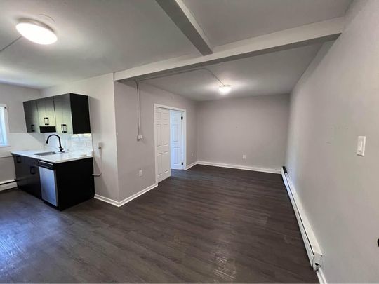 For Lease - 871 ADELAIDE Street Unit# 306, London East, Ontario - Photo 1