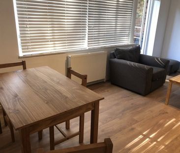 Room in a Shared Flat, Park House, SE20 - Photo 1