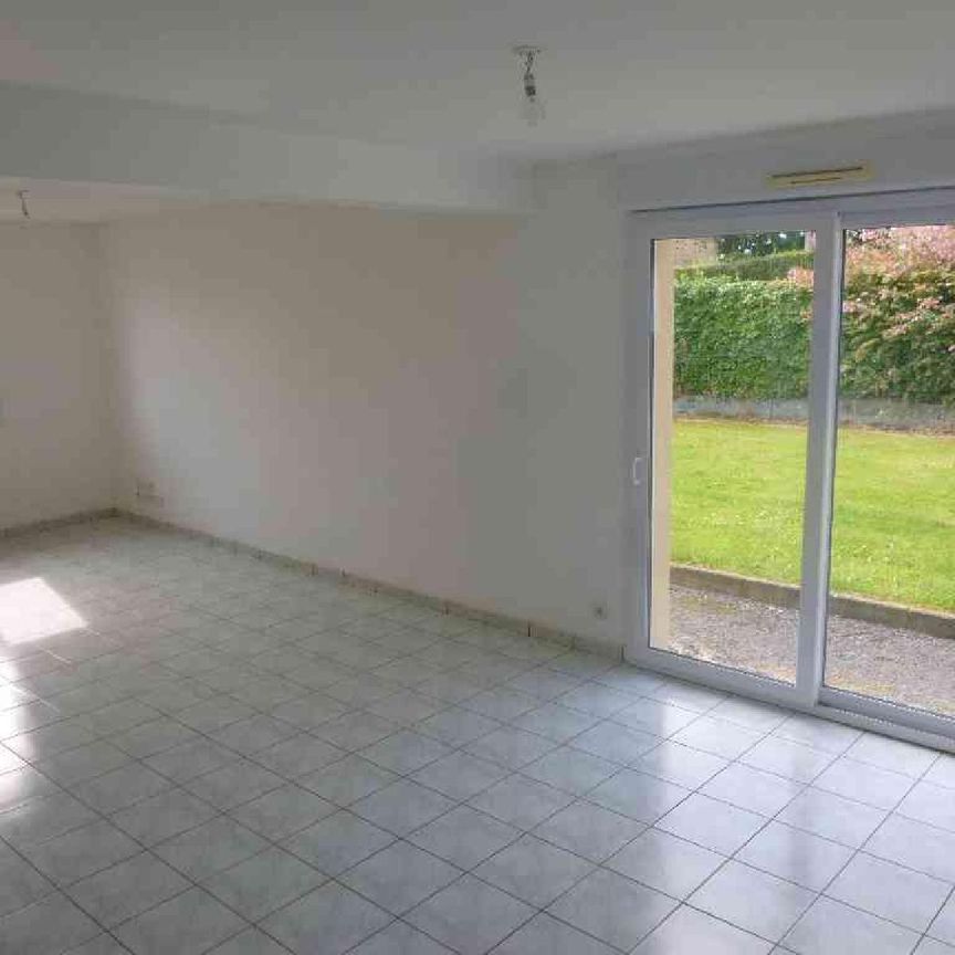 A LOUER Commune de CHAVOY maison d'habitation comprenant : - au rez-de-chaussée : séjour a... - Photo 1