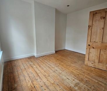 End of terrace house to rent on - Photo 5
