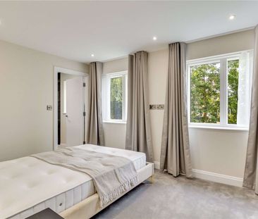 Spacious 2 bedroom first floor apartment in small new build develop... - Photo 6