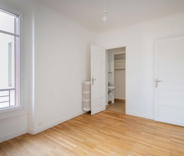 Location Appartement 5 pièces 130m² ANNECY 74000 - Photo 4