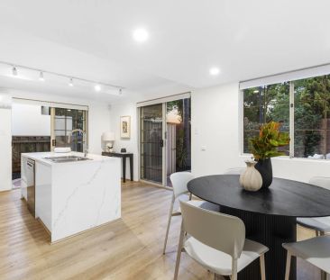 Effortless Beaufort Street Living in a Boutique Townhouse Setting - Photo 4