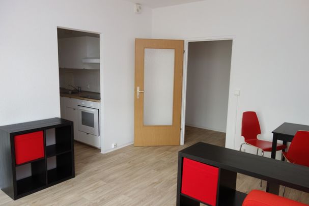 1-Raum-Wohnung mit riesigem Balkon zum Bestpreis! - Photo 1