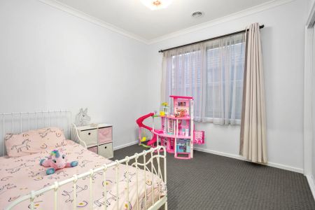 Modern Elegance in the Heart of Strathtulloh - Photo 5