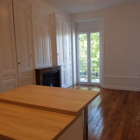 Location Appartement 2 pièces 43m² LYON 3ème - Photo 1