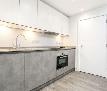 A superb one double bedroom apartment in the ever popular Milliners... - Photo 4