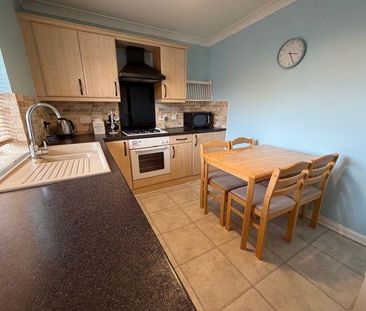 3 bedroom semi-detached bungalow to rent - Photo 1