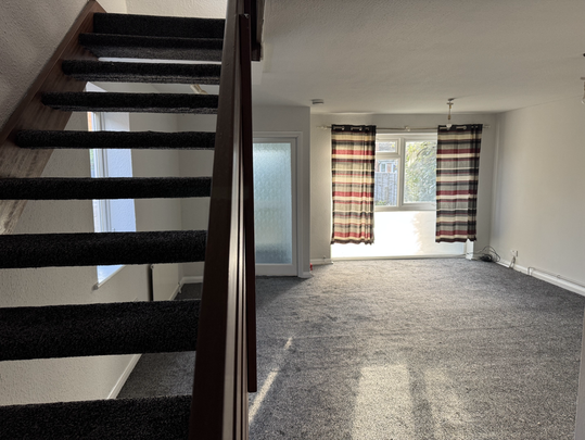 3 bedroom detached house to rent - Photo 1