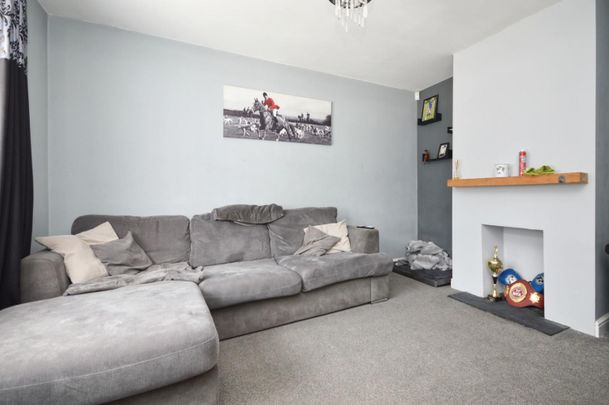 3 bedroom House To Let - Photo 1