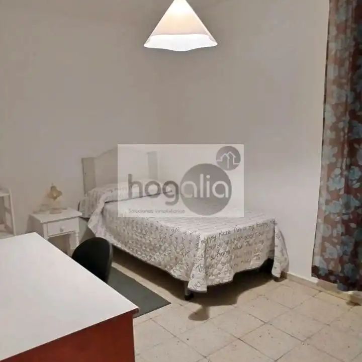 Sevilla - Photo 1