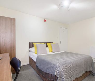 Flat 1, 1 VICTORIA ROAD Leeds - LS6 1AS - Photo 6