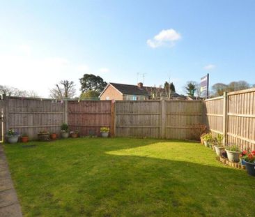 3 bedroom end of terrace house to rent - Photo 1