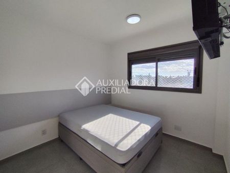 Apartamento com 1 quarto e 45m² para alugar em Vila Ipiranga, Porto Alegre. - Foto 4