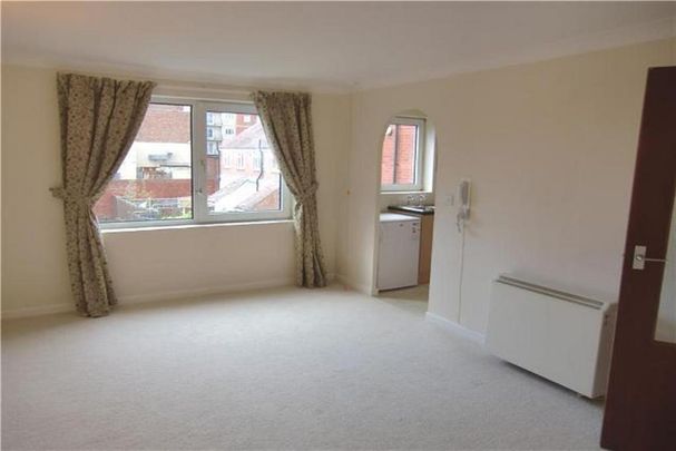 1 bedroom retirement property to rent - Photo 1