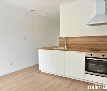 Location Appartement 2 pièces 41m² MONTIGNY LES METZ 57950 - Photo 2