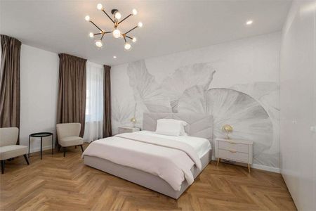 ELEGANT FURNISHED APARTMENT IN THE CENTER OF LUGANO - Photo 4