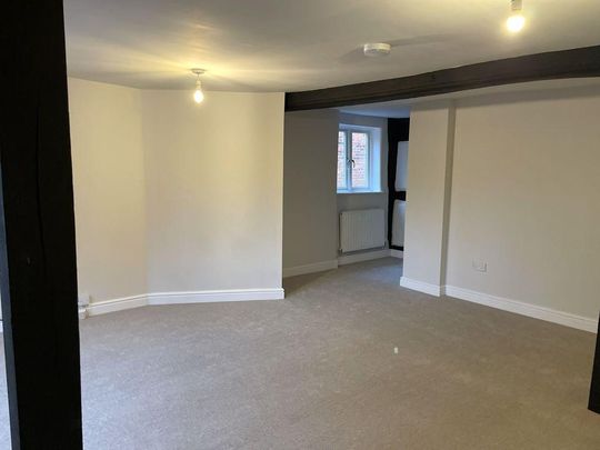 3 bedroom semi-detached house to rent - Photo 1