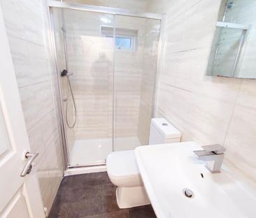 4 bedroom terraced house to rent - Photo 2