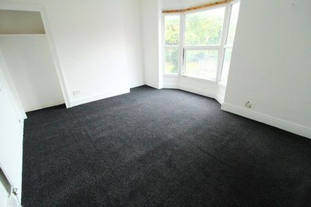 4 bedroom terraced house to rent - Photo 5