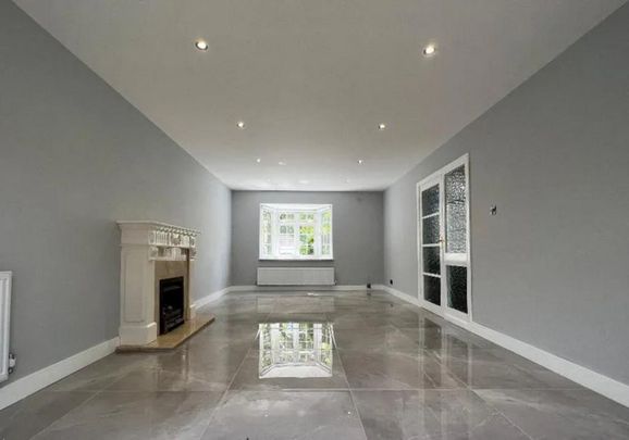 5 bedroom detached house to rent - Photo 1