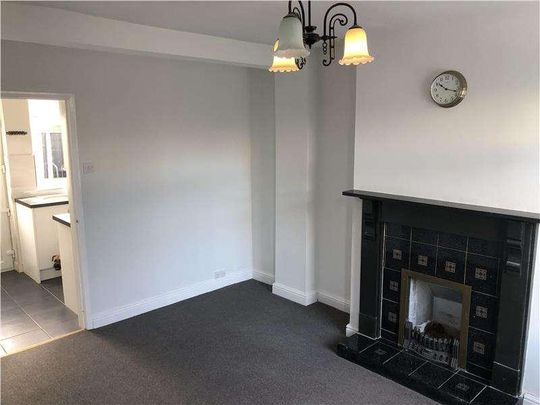 Freemans Lane, Burbage, Leicestershire, LE10 - Photo 1