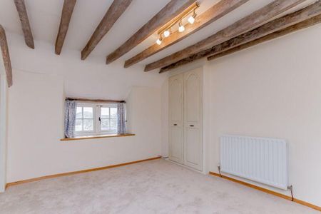 4 bedroom semi-detached house to rent - Photo 4