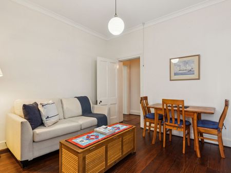 Unique Heritage Style One Bedroom Unit - Photo 2