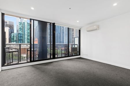 Modern 1-Bedroom Apartment with City Views in Southbank - Photo 3
